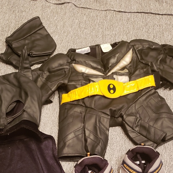 Build A  Bear batman costume - Picture 4 of 4